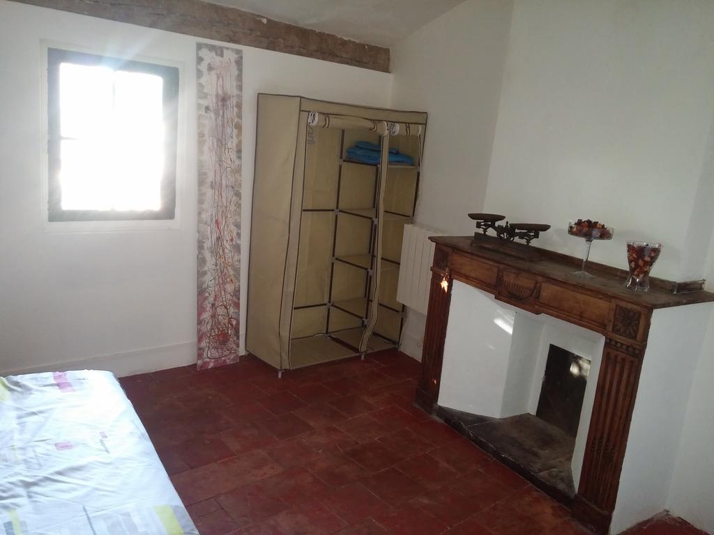 Appartements Cote Pont Vieux-Self Check-In Carcassonne Exterior photo