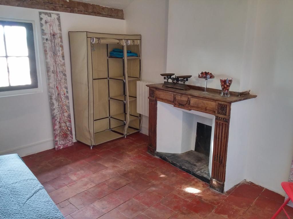 Appartements Cote Pont Vieux-Self Check-In Carcassonne Exterior photo