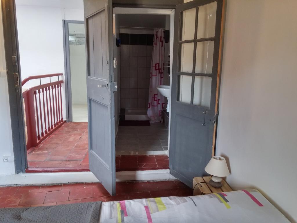 Appartements Cote Pont Vieux-Self Check-In Carcassonne Exterior photo