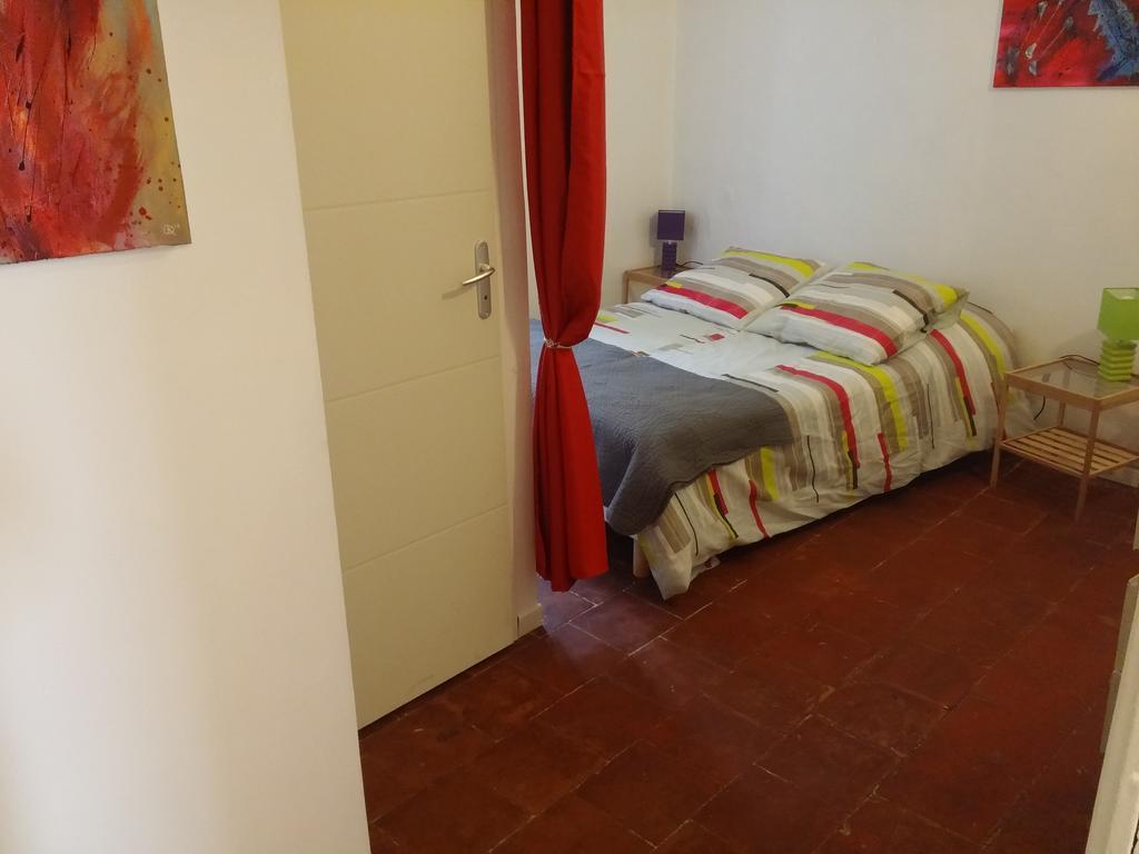 Appartements Cote Pont Vieux-Self Check-In Carcassonne Exterior photo