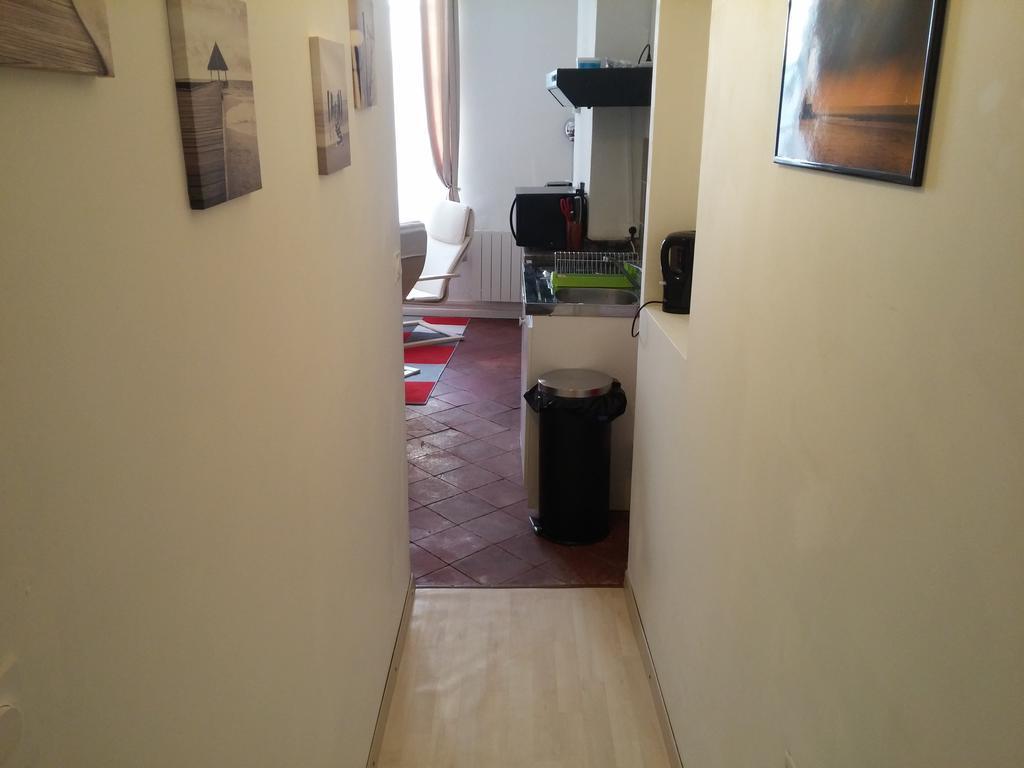 Appartements Cote Pont Vieux-Self Check-In Carcassonne Exterior photo